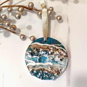 Geode Resin Christmas Ornament Blue/Silver